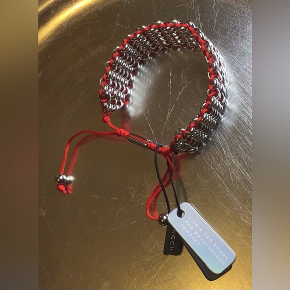 ❤️❤️ NOGU Red Panda Links Deluxe Kismet Red x Silver Bracelet ❤️❤️ - Picture 1 of 5